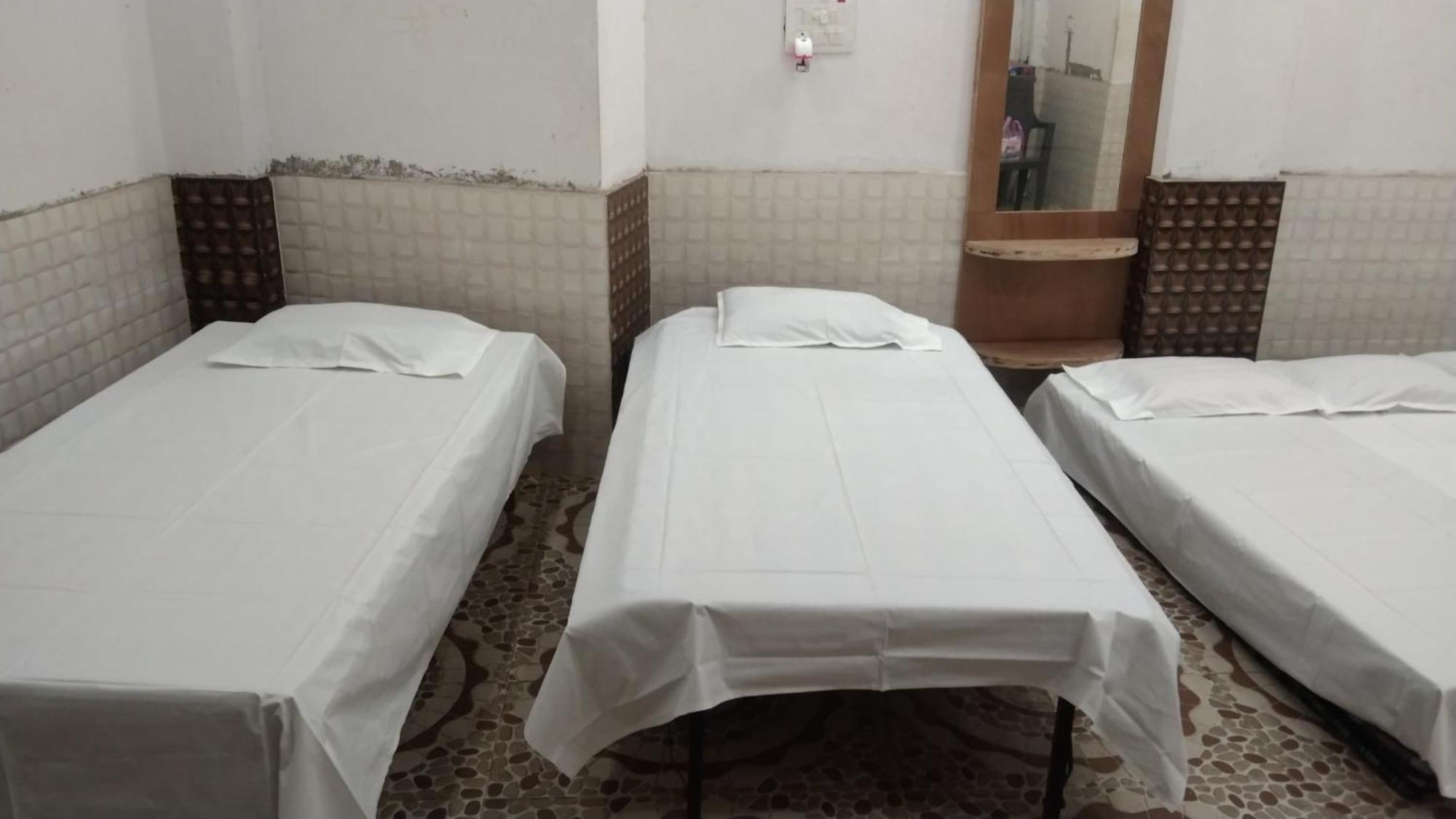 Hotel Mangal Dham, Deoghar Extérieur photo
